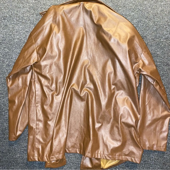 Button Up Faux Leather Blazer - Picture 4 of 4